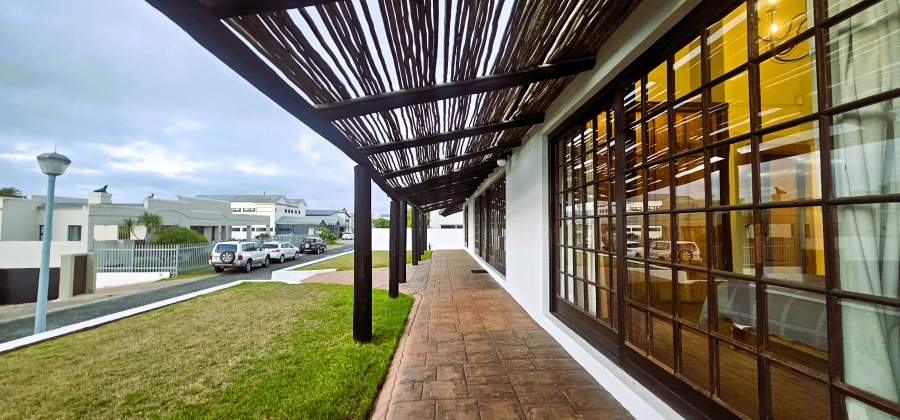 5 Bedroom Property for Sale in Myburgh Park Western Cape